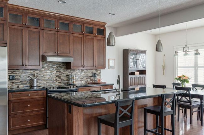 3 West Cedar Place Sw, Home with 4 bedrooms, 3 bathrooms and 4 parking in Calgary AB | Image 8