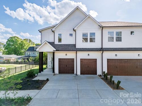 326 Belton St, Charlotte, NC, 28209-1831 | Card Image