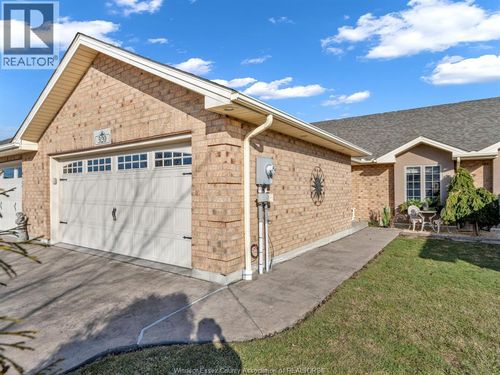 520 Golfview Dr, Amherstburg, ON, N9V0A2 | Card Image
