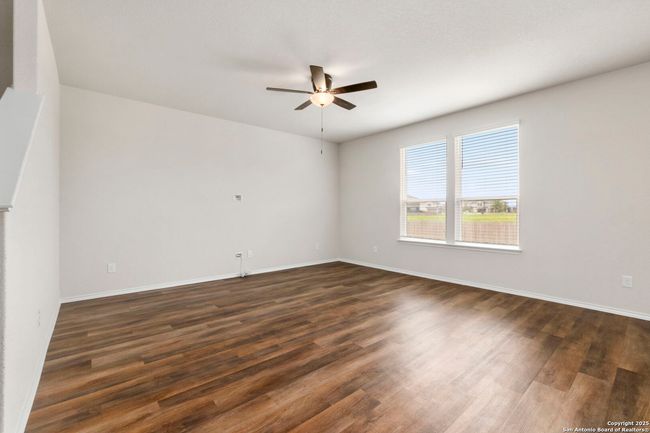 162 Hazy Glade Dr, House other with 4 bedrooms, 3 bathrooms and null parking in Seguin TX | Image 5