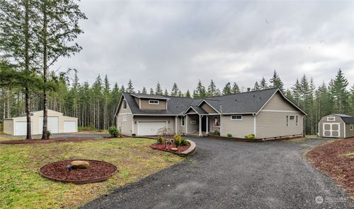 111 E Elaine Place, Belfair, WA, 98528 | Card Image