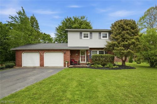 7630 Jennings Dr, Painesville, OH, 44077-9378 | Card Image