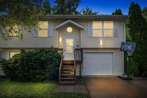 125 Parkview Court, North Liberty, IA, 52317 | Card Image