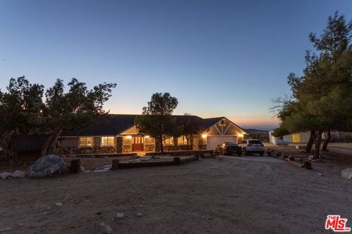 29243 Piani Rd, Pearblossom, CA, 93553 | Card Image