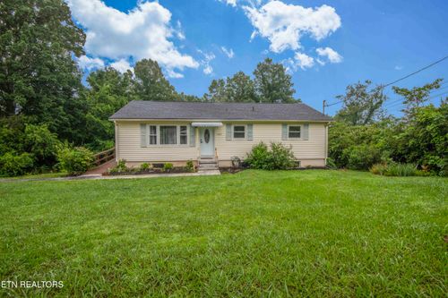 600 W Ridgecrest Dr, Kingston, TN, 37763-3228 | Card Image