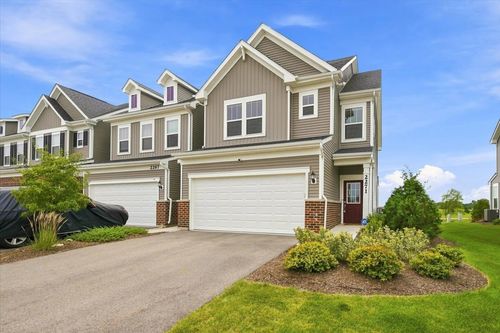 2271 Ryegrass Ln, Bolingbrook, IL, 60490-5668 | Card Image