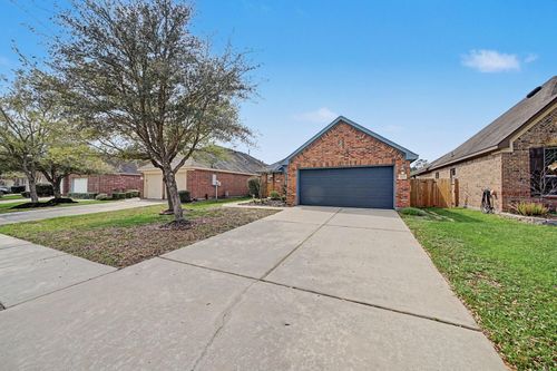 31831 Forest Park Trl, Conroe, TX, 77385-5131 | Card Image