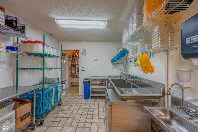 Commercial Kitchen | Image 83