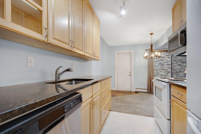 APT-4 - 4584 Cedar Lake Rd S, Condo with 2 bedrooms, 1 bathrooms and null parking in Saint Louis Park MN | Image 11