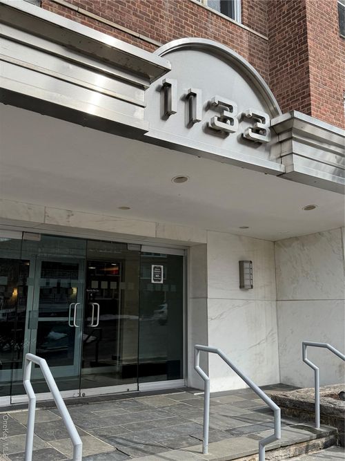 apt-1b-1133 Midland Ave, Yonkers, NY, 10708-6454 | Card Image