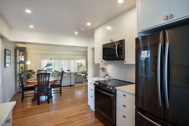 445 E 35 Th Avenue, House other with 4 bedrooms, 2 bathrooms and 2 parking in Vancouver BC | Image 11
