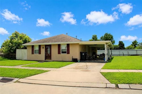 800 E Josephine St, Chalmette, LA, 70043-2434 | Card Image