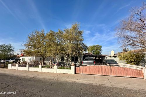 3206 W Garfield Street, Phoenix, AZ, 85009 | Card Image