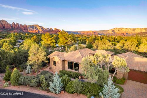 30 Bronco Dr, Sedona, AZ, 86336-3715 | Card Image