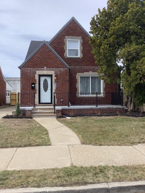 18257 Kentucky St, Detroit, MI, 48221-2027 | Card Image