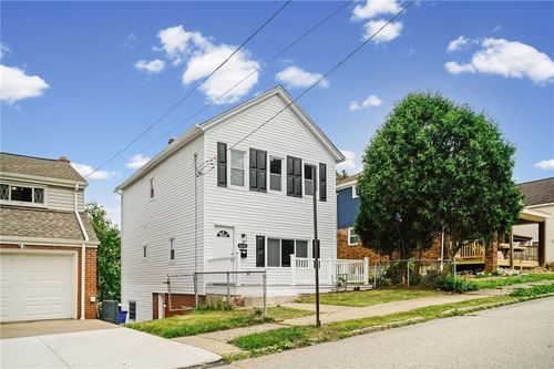 4239 Stanley St, Pittsburgh, PA, 15207-1118 | Card Image