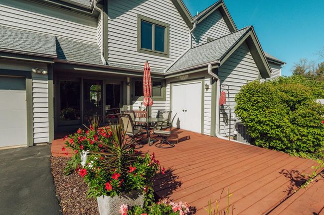 S75W17553 Harbor Circle, Condo with 2 bedrooms, 2 bathrooms and null parking in Muskego WI | Image 39