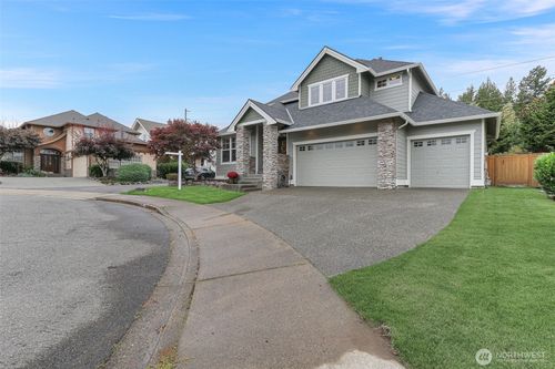 16016 SE Se 249th Pl, Covington, WA, 98042-4167 | Card Image