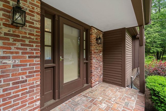 369 Border Rd, House other with 4 bedrooms, 4 bathrooms and 6 parking in Concord MA | Image 5