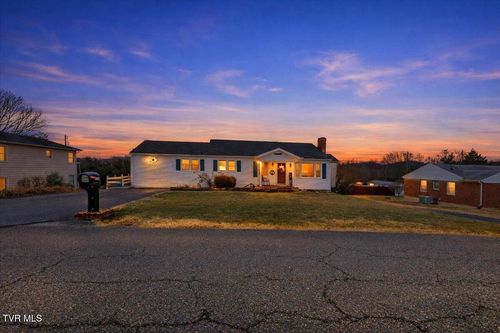 320 Sherwood Rd, Bristol, VA, 24201-2858 | Card Image