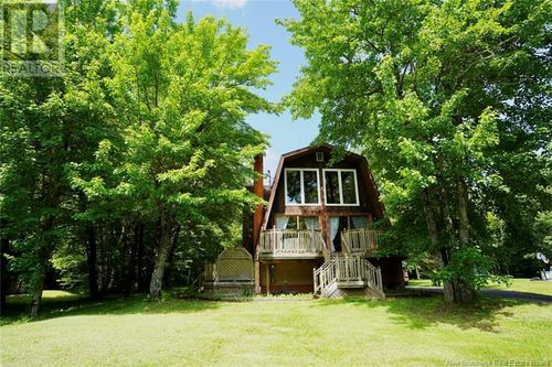 305 Youghall Dr, Bathurst, NB, E2A4X7 | Card Image
