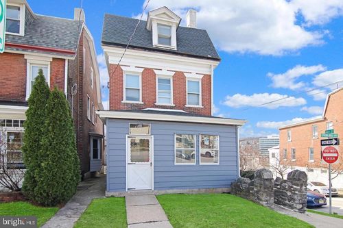 apt-2-201 Spring Mill Ave, CONSHOHOCKEN, PA, 19428-2011 | Card Image