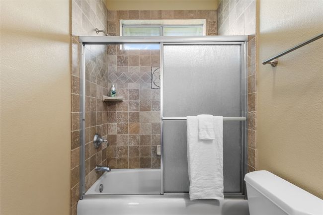 Full bath with tub/shower combination | Image 15