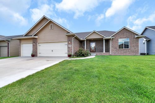 1309 S Gateway St, Wichita, KS, 67230-8101 | Card Image