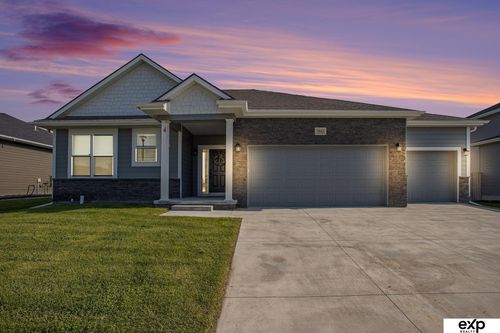 7845 Patrick Ave, Lincoln, NE, 68516-2099 | Card Image