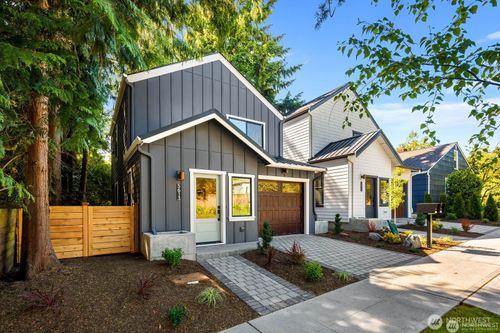 5613 43rd Ave Ne, Seattle, WA, 98105 | Card Image