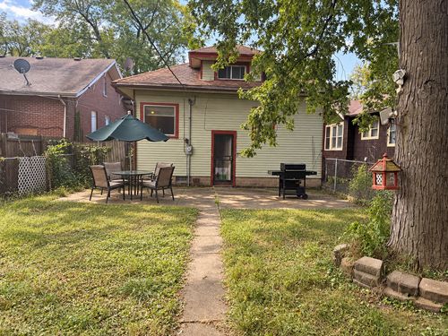 15633 Myrtle Ave, Harvey, IL, 60426-4320 | Card Image