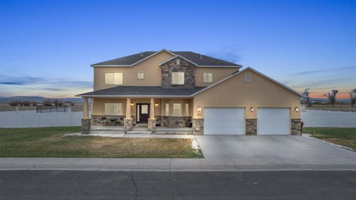 140 Connors Way, Lyman, WY, 82937-5035 | Card Image