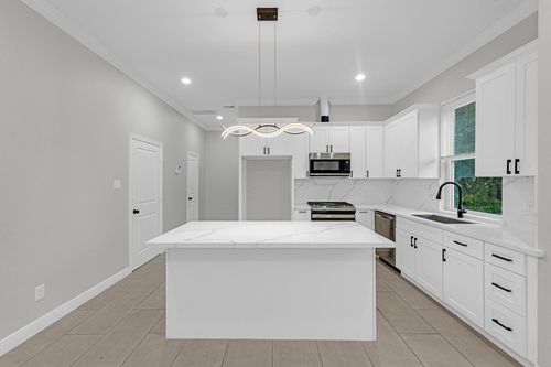 b-5020 Sayers St, Houston, TX, 77026-2669 | Card Image