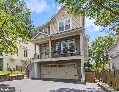 6909 Willow St, FALLS CHURCH, VA, 22046-2220 | Card Image
