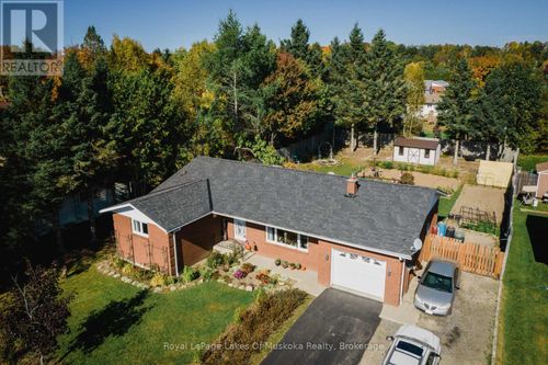 10 Robertson Crt, Sundridge, ON, P0A1Z0 | Card Image