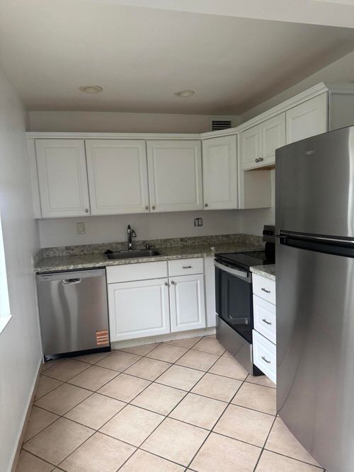 908 Normandy S, Delray Beach, FL, 33484-4808 | Card Image