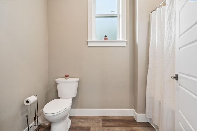 102909 E 1023 Pr Se, Home with 4 bedrooms, 5 bathrooms and null parking in Kennewick WA | Image 37