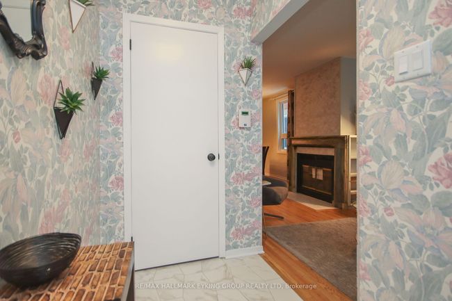 239 York St, House attached with 3 bedrooms, 2 bathrooms and 1 parking in Ottawa ON | Image 4