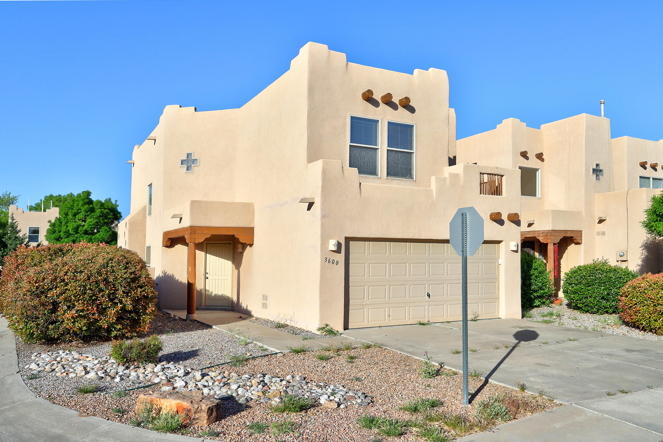 Calle Floresta Ct, Albuquerque, NM 87120