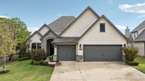 3619 S Fir Boulevard, Broken Arrow, OK, 74011 | Card Image