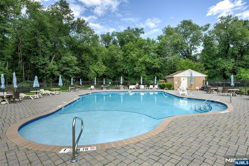 131 Bunker Hill Rd, Wayne, NJ, 07470-6329 | Card Image