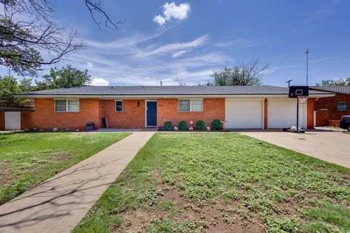 709 N 21st St, Lamesa, TX, 79331-2531 | Card Image