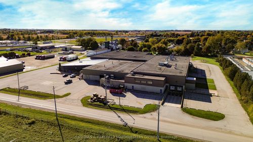 1130 Wellington St, Dresden, ON, N0P1M0 | Card Image