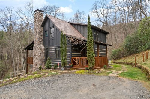 117 Deelani Trl, Fleetwood, NC, 28626-9376 | Card Image