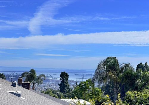 1971 W Santa Cruz St, San Pedro, CA, 90732-2729 | Card Image