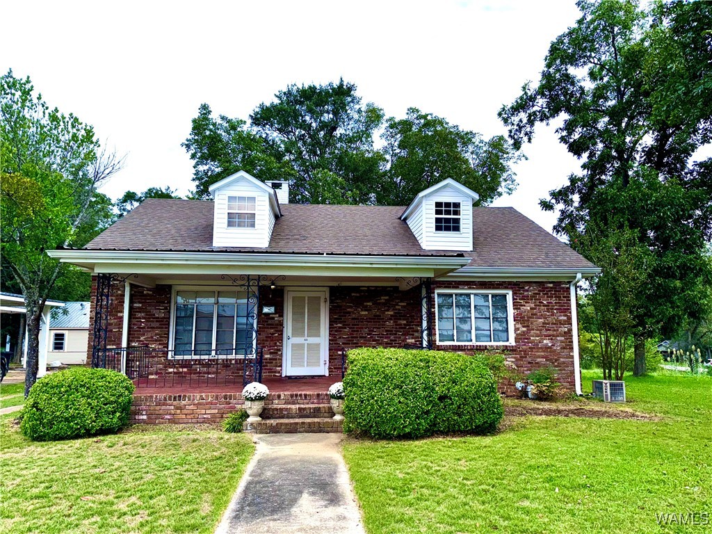 4th St, Fayette, AL 35555