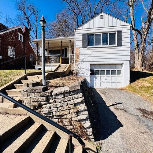 343 Thomas St, Carnegie, PA, 15106-1831 | Card Image