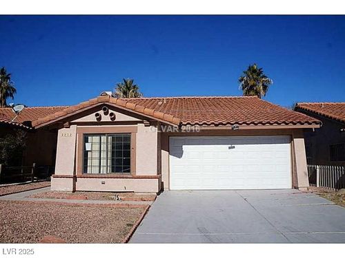 3272 Bridgeport Dr, Las Vegas, NV, 89121-2355 | Card Image