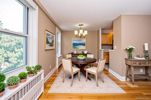 apt-629-120 Dehaven Dr, Yonkers, NY, 10703-3607 | Card Image