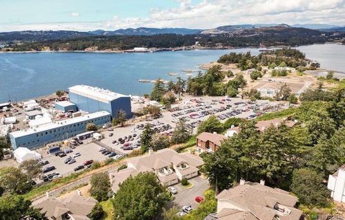 33-909 Admirals Rd, Esquimalt, BC, V9A2P1 | Card Image